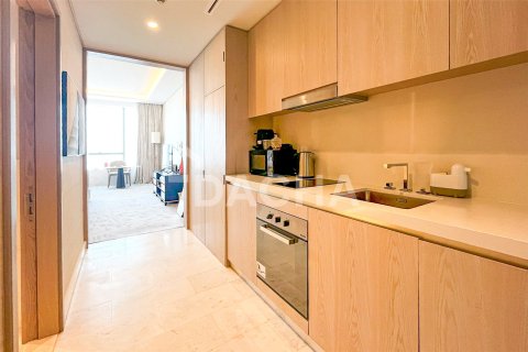 Apartamento en The Palm Tower, Palm Jumeirah, Dubai, estudio, 49 m², № 105246 - foto 10