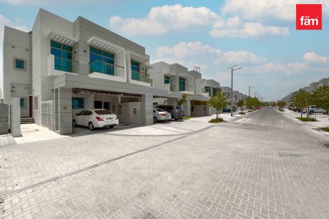 Townhouse in Al Furjan, Dubai 4 bedrooms, 225.4 sq.m. № 41296 - photo 17
