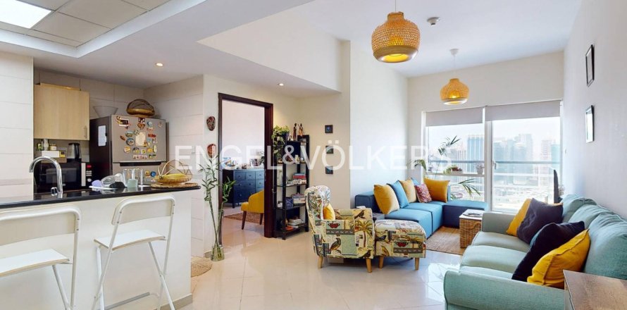 Apartment in Jumeirah Lake Towers, Dubai 1 bedroom, 72.6 sq.m. № 5183