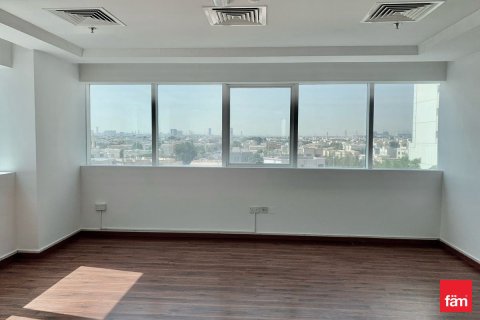 Снять в аренду офис в Аль-Барше, Дубай: 69м², № 71794 - фото 10