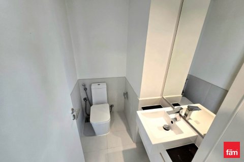 Снять в аренду квартиру в Дубае: 3 спальни, 142.2м², № 71793 - фото 10