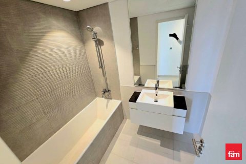 Снять в аренду квартиру в Дубае: 3 спальни, 142.2м², № 71793 - фото 9