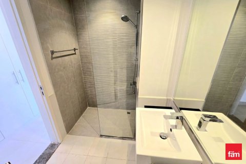 Снять в аренду квартиру в Дубае: 3 спальни, 142.2м², № 71793 - фото 11