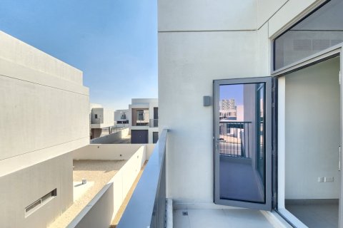 Villa en Dubai South (Dubai World Central), Dubai, 3 dormitorios, 237.92458300 m², № 92233 - foto 16