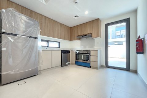 Villa en Dubai South (Dubai World Central), Dubai, 3 dormitorios, 237.92458300 m², № 92233 - foto 11