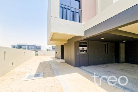 Villa in Dubai South (Dubai World Central), Dubai 4 bedrooms, 310.48 sq.m. № 134647 - photo 4