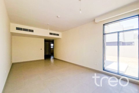 Villa in Dubai South (Dubai World Central), Dubai 4 bedrooms, 310.48 sq.m. № 134647 - photo 5