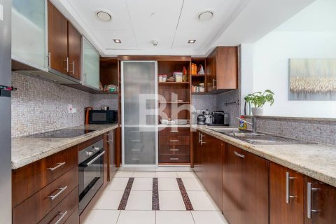 Снять в аренду квартиру в Дубай Марине, Дубай: 1 спальня, 86м², № 22913 - фото 4