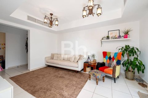 Villa à The Springs, Dubai, 2 chambres, 173 m², № 22914 - photo 13