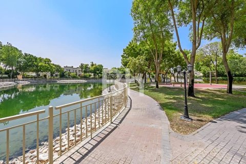 Villa à The Springs, Dubai, 2 chambres, 173 m², № 22914 - photo 1