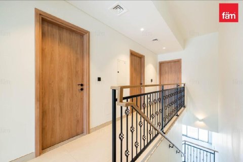 Townhouse in Dubai 4 bedrooms, 144.4 sq.m. № 134847 - photo 10