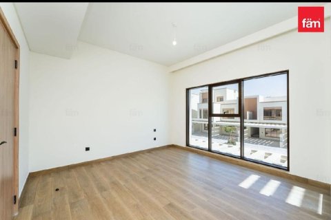 Townhouse in Dubai 4 bedrooms, 144.4 sq.m. № 134847