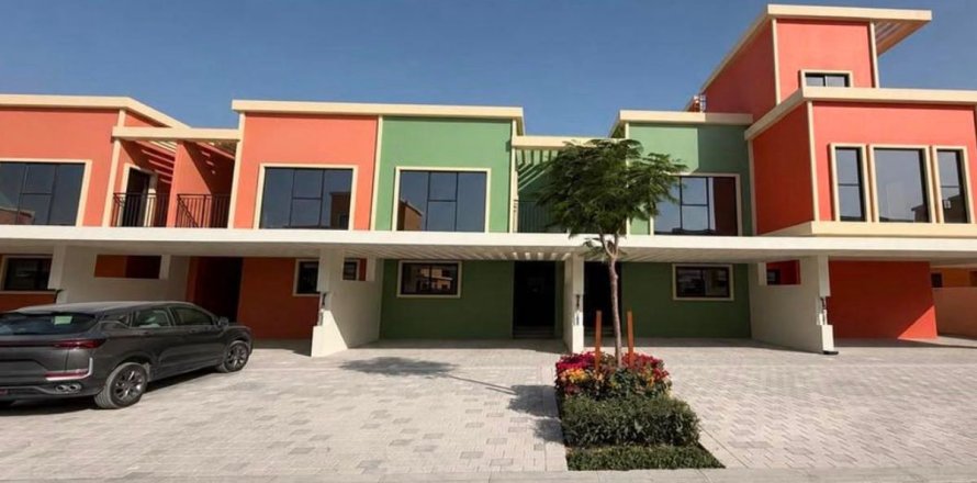 Таунхаус в Дубае, 4 спальни, 144м², № 134844