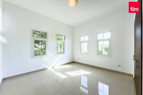 Villa in Dubai 5 bedrooms, 658.6 sq.m. № 92164 - photo 4