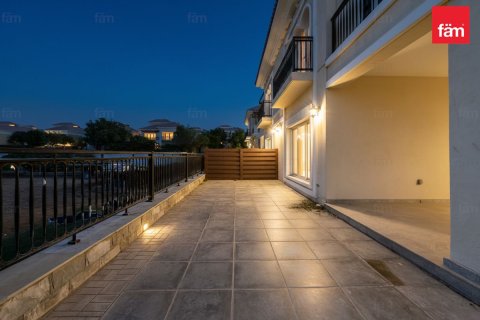 Maison de ville à Dubai, 4 chambres, 317.9 m², № 92163 - photo 2