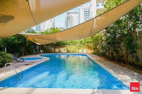 Снять в аренду квартиру в Дубай Марине, Дубай: 2 спальни, 127.9м², № 92153 - фото 15