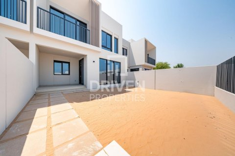 Townhouse in Jebel Ali, Dubai 4 bedrooms, 252.05 sq.m. № 137086 - photo 17