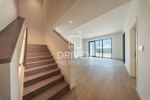 Townhouse in Jebel Ali, Dubai 4 bedrooms, 252.05 sq.m. № 137086 - photo 6