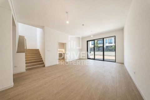 Adosado en Jebel Ali, Dubai, 3 dormitorios, 240.62 m², № 137088