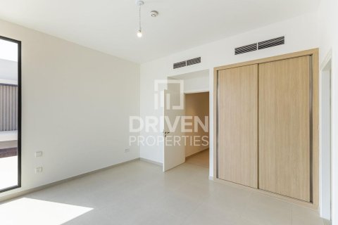 Adosado en Jebel Ali, Dubai, 4 dormitorios, 339.56 m², № 137085 - foto 11