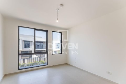 Adosado en Jebel Ali, Dubai, 4 dormitorios, 339.56 m², № 137085 - foto 6