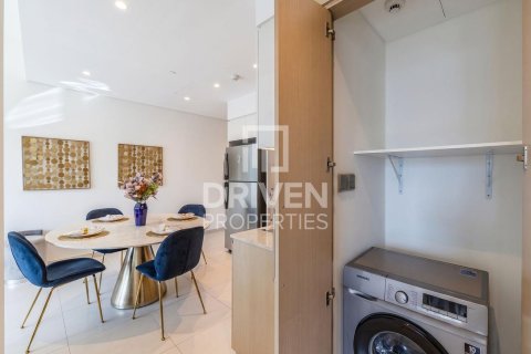 Apartment in Burj Royale, Downtown Dubai (Downtown Burj Dubai), Dubai 2 bedrooms, 93.83 sq.m. № 137078 - photo 12