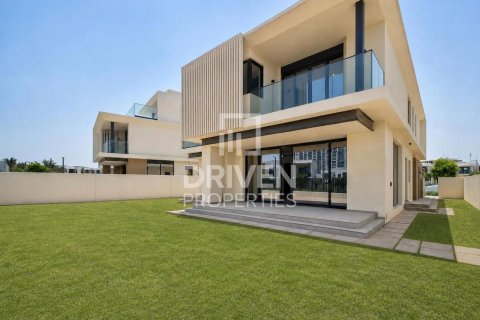 Villa in Jebel Ali, Dubai 5 bedrooms, 662.96 sq.m. № 137087 - photo 29