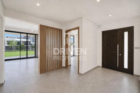 Villa in Jebel Ali, Dubai 5 bedrooms, 662.96 sq.m. № 137087 - photo 5