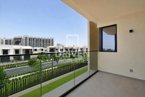 Villa in Jebel Ali, Dubai 5 bedrooms, 662.96 sq.m. № 137087 - photo 25