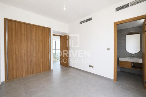 Villa in Jebel Ali, Dubai 5 bedrooms, 662.96 sq.m. № 137087 - photo 14
