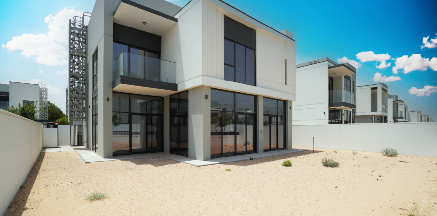 Villa en Al Furjan, Dubai, 5 dormitorios, 570 m², № 69257