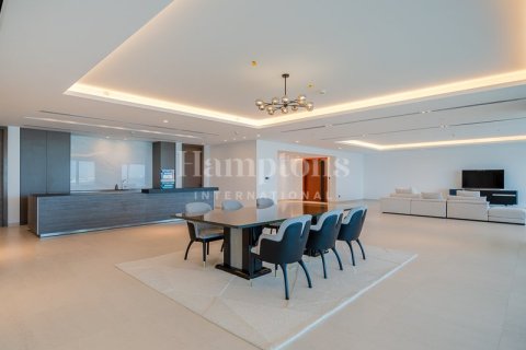 Appartement à FIVE Palm Jumeirah, Palm Jumeirah, Dubai, 3 chambres, 582.688 m², № 141705