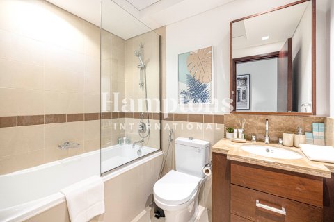 Apartment in Downtown Dubai (Downtown Burj Dubai), Dubai 2 bedrooms, 125.60485600 sq.m. № 113964 - photo 6
