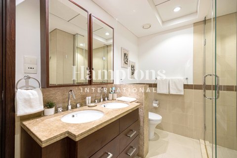 Apartment in Downtown Dubai (Downtown Burj Dubai), Dubai 2 bedrooms, 125.60485600 sq.m. № 113964 - photo 26