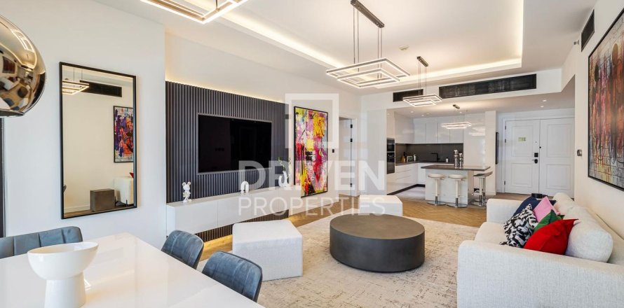 Apartment in The Fairmont Palm Residences, Palm Jumeirah, Dubai 2 bedrooms, 160.54 sq.m. № 127894
