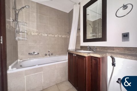 Apartment in Old Town, Dubai 1 bedroom, 101 sq.m. № 99059 - photo 14