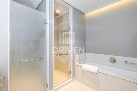 Apartment in Vida Residence Downtown, Downtown Dubai (Downtown Burj Dubai), Dubai 3 bedrooms, 183.86 sq.m. № 127970 - photo 11
