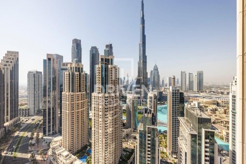 Apartment in Vida Residence Downtown, Downtown Dubai (Downtown Burj Dubai), Dubai 3 bedrooms, 183.86 sq.m. № 127970 - photo 14