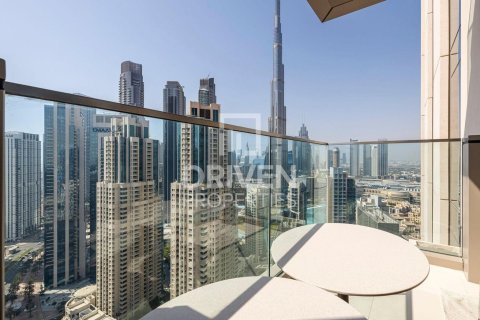 Apartment in Vida Residence Downtown, Downtown Dubai (Downtown Burj Dubai), Dubai 3 bedrooms, 183.86 sq.m. № 127970 - photo 13