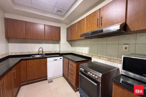 Apartment in Dubai 2 bedrooms, 107.1 sq.m. № 49957 - photo 6