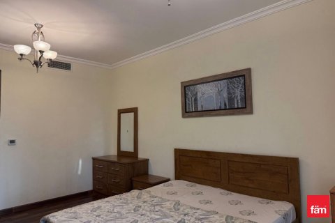 Apartment in Dubai 2 bedrooms, 107.1 sq.m. № 49957 - photo 2