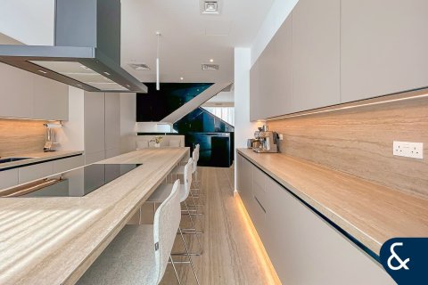 Villa en Al Barari, Dubai, 4 dormitorios, 180 m², № 98742 - foto 10