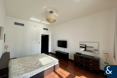 Apartamento en Jumeirah Lake Towers, Dubai, 1 dormitorio, 91 m², № 98729 - foto 3