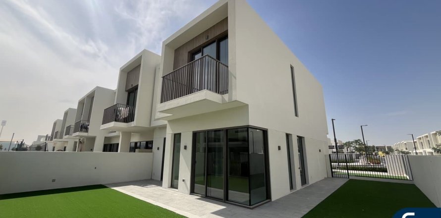 Таунхаус в The Valley, Дубай, 4 спальни, 288м², № 98730