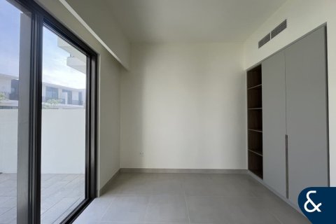 Снять в аренду таунхаус в The Valley, Дубай: 4 спальни, 288м², № 98730 - фото 6