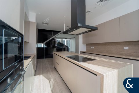 Townhouse in Al Barari, Dubai 4 bedrooms, 459 sq.m. № 98744 - photo 5