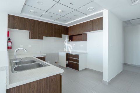 Apartment in Bur Dubai, Dubai 2 bedrooms, 137 sq.m. № 112169 - photo 11