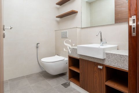 Apartment in Bur Dubai, Dubai 2 bedrooms, 137 sq.m. № 112169 - photo 12