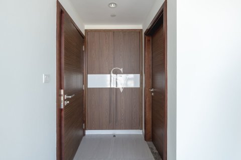 Apartment in Bur Dubai, Dubai 2 bedrooms, 137 sq.m. № 112169 - photo 23