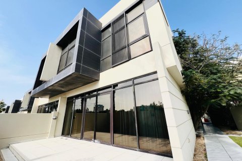 Maison de ville à Dubai, 4 chambres, 251 m², № 97026